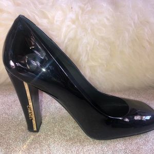 Vintage CHANEL Logo Patent Leather Pumps